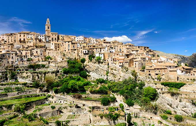bocairent_medieval_town_in_valencia_spain_680