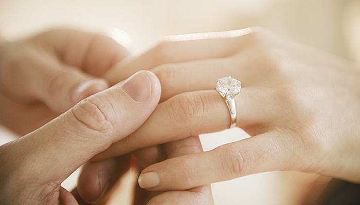 5 para comprar tu anillo de compromiso barato Blog Joyeros Blog Navas Joyeros