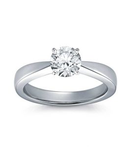 anillo de compromiso de diamantes